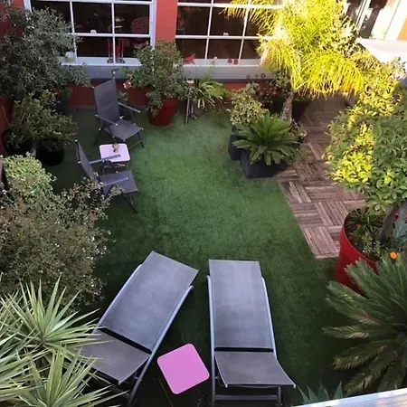 Le Patio Pere Pigne Guestroom 4*