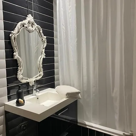 Le Patio Pere Pigne Guestroom ベッド・アンド・ブレックファスト