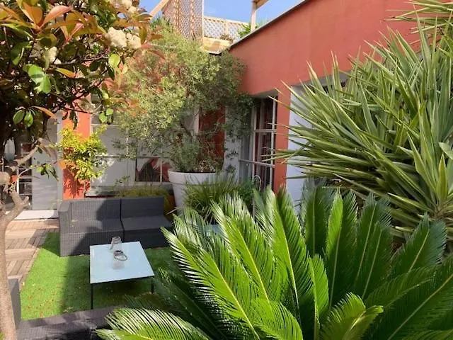 Le Patio Pere Pigne Guestroom Nocleg ze śniadaniem