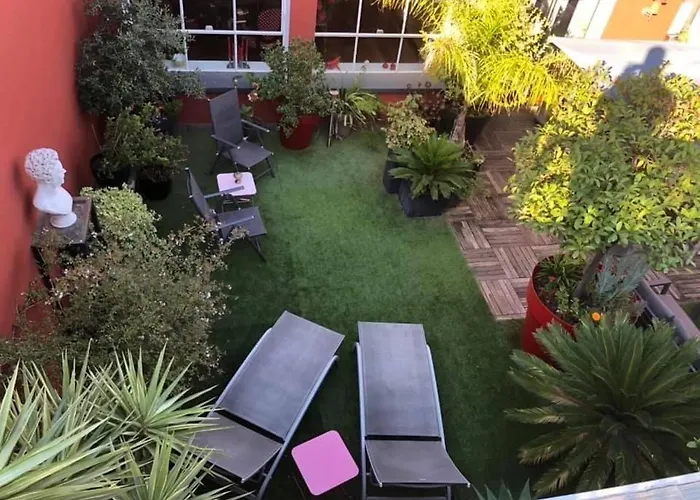 Le Patio Pere Pigne Guestroom 4*